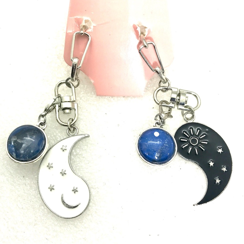 Keychain Yin Yang puzzle pieces handmade with handmade globes